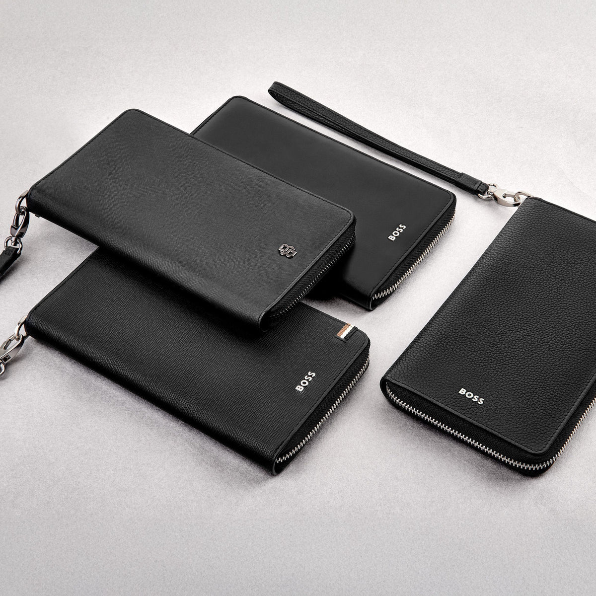 HUGO BOSS - Travel wallet სამგზავრო საფულე