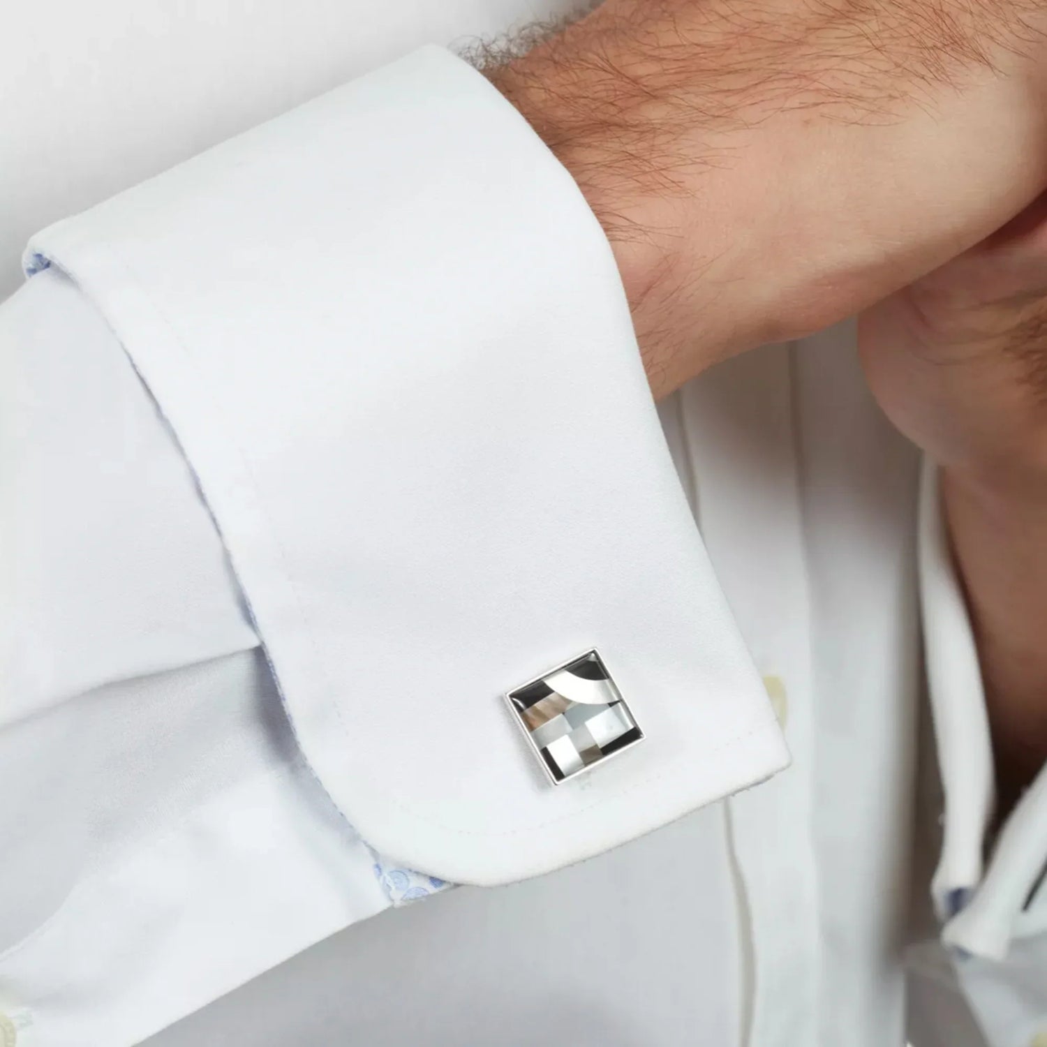 პერანგის სამაგრი